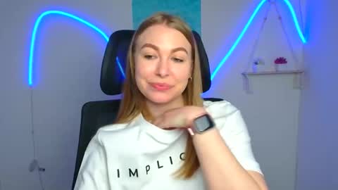 Emilia online show from May 5, 5:26 am