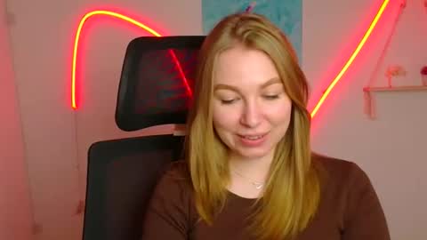 Emilia online show from May 16, 10:36 am