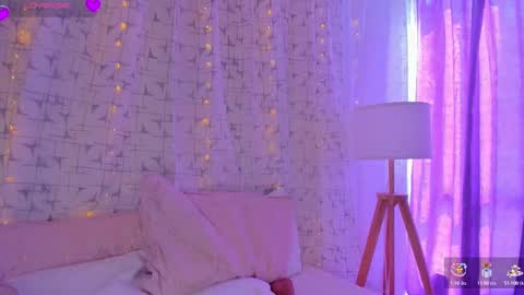 Snapshot of emilia_rey_ chatting on February 23, 7:17 pm online show from February 23, 7:17 pm