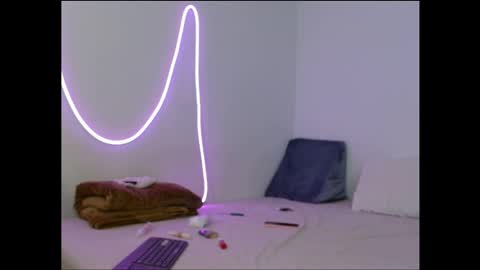 Snapshot of emiliaabrown chatting on March 16, 10:14 pm emiliaabrown online show from March 16, 10:14 pm