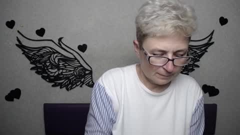 EmiliaGree online show from November 23, 6:08 pm