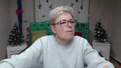 EmiliaGree online show from January 11, 6:02 pm