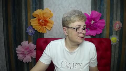 EmiliaGree online show from March 29, 5:02 pm