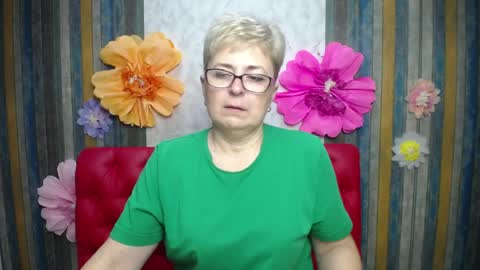 EmiliaGree online show from April 3, 5:22 pm