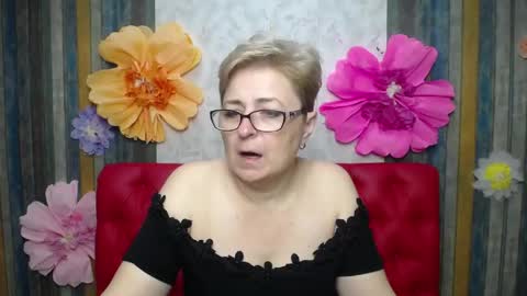 EmiliaGree online show from May 7, 6:13 pm