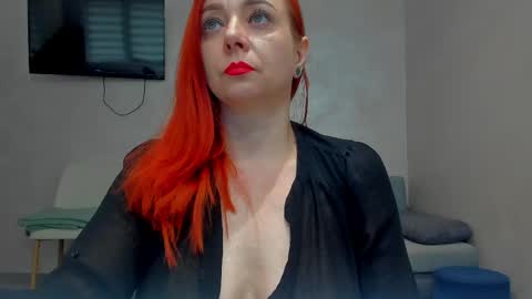 Emiliana online show from April 20, 11:57 am