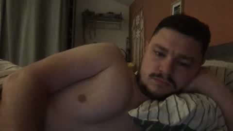 emiliano1256 online show from April 20, 4:26 am