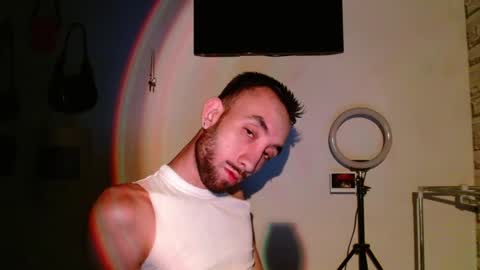 Emilio online show from January 4, 5:58 am