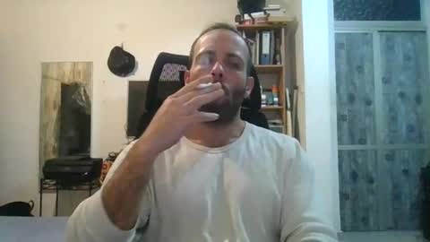 Snapshot of emiliozem8 chatting on January 19, 6:09 am EmilioZem8 online show from January 19, 6:09 am