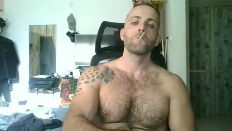 Snapshot of emiliozem8 chatting on September 19, 1:34 pm EmilioZem8 online show from September 19, 1:34 pm