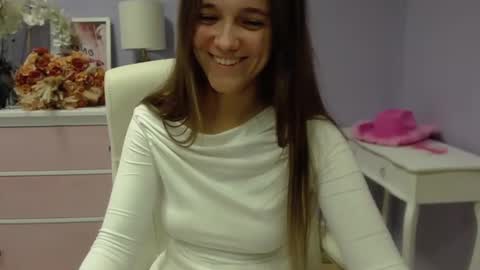 Emilly online show from January 16, 7:38 am