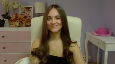 Emilly online show from January 30, 7:50 am