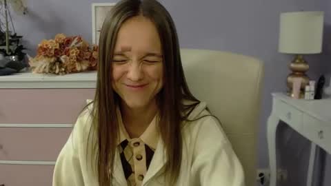 Emilly online show from September 30, 6:51 am