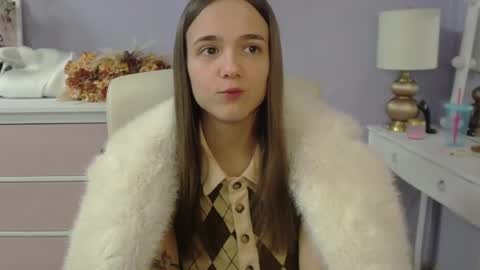 Snapshot of emilly_lust99 chatting on February 5, 7:57 am Emilly online show from February 5, 7:57 am