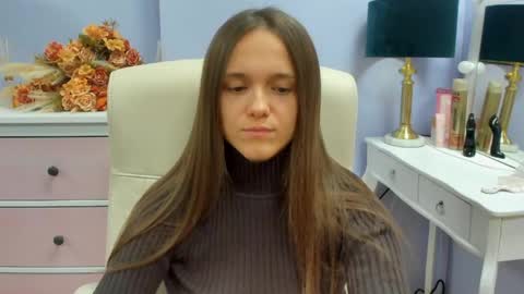 Emilly online show from May 14, 7:26 am