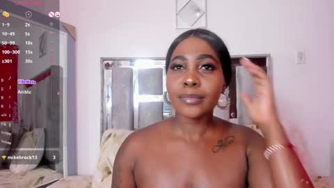 Emilly Roa online show from February 11, 10:37 pm