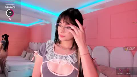 Emilly  online show from May 14, 5:31 pm