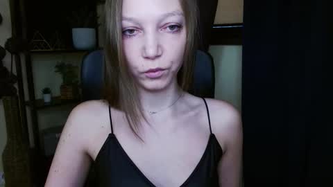 Emilly online show from February 21, 7:31 am