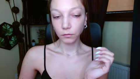 Emilly online show from March 18, 6:38 am