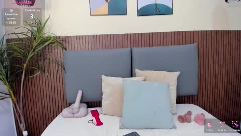 emillyharper_ online show from October 1, 4:07 am