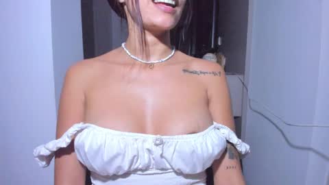 emilly online show from May 14, 1:34 am