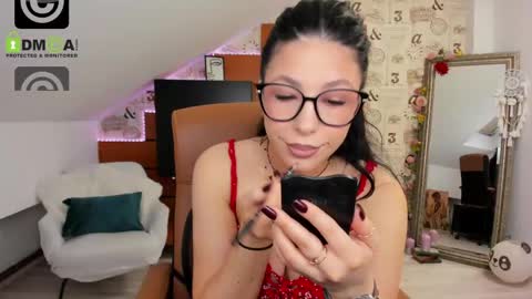 EmillyTaylor online show from May 26, 3:46 am
