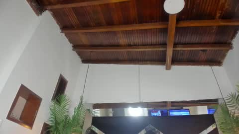 Snapshot of emily18__ chatting on February 13, 11:06 am Emily online show from February 13, 11:06 am