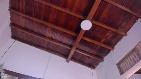 Snapshot of emily18__ chatting on March 6, 10:56 am Emily online show from March 6, 10:56 am