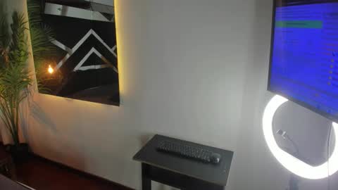 Snapshot of emily18__ chatting on March 14, 10:42 am Emily online show from March 14, 10:42 am