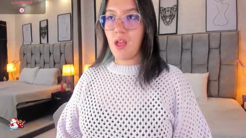 Emily online show from December 15, 4:18 am