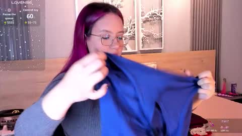 Emily online show from December 23, 4:43 am