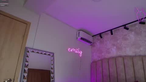  emily valentina     online show from February 19, 2:12 am