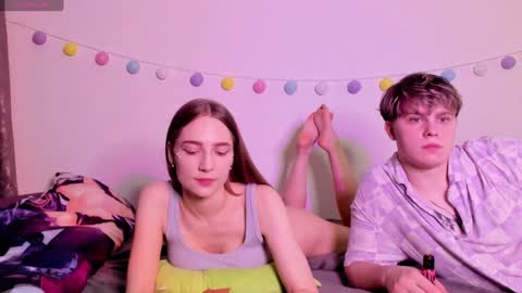 Snapshot of emily_and_ilumi chatting on December 8, 10:08 am emily_and_ilumi online show from December 8, 10:08 am