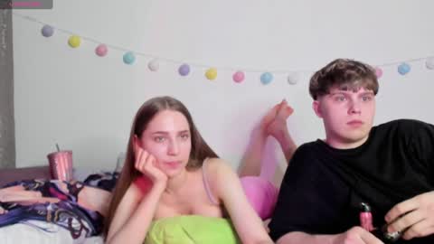 Snapshot of emily_and_ilumi chatting on January 4, 6:41 am emily_and_ilumi online show from January 4, 6:41 am