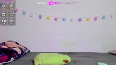 Snapshot of emily_and_ilumi chatting on January 10, 9:31 pm emily_and_ilumi online show from January 10, 9:31 pm