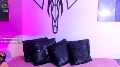 emily_as_ online show from February 20, 1:57 am