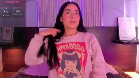 emily_as_ online show from April 10, 1:49 pm