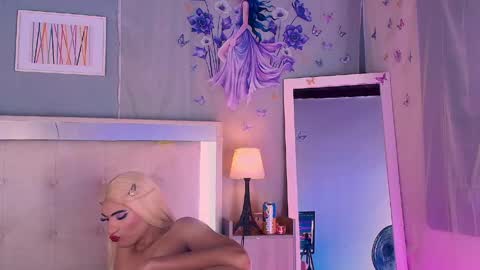 emily_castillo1_ online show from May 6, 5:25 am