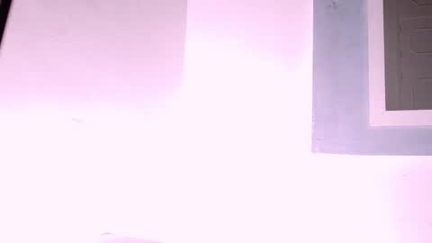 Snapshot of emily_castillo_1 chatting on September 14, 4:00 am emily_castillo_1 online show from September 14, 4:00 am