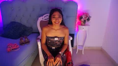 emily_cavendish online show from May 26, 1:29 pm