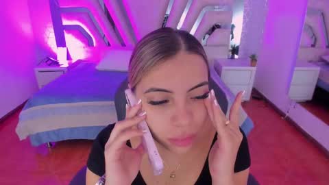 Snapshot of emily_ellen chatting on September 26, 11:47 am Emily online show from September 26, 11:47 am