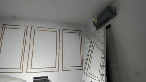 Snapshot of emily_gaviria1 chatting on March 19, 11:58 am emily_gaviria1 online show from March 19, 11:58 am