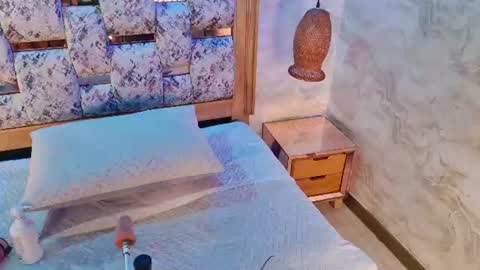 emily_greco online show from July 22, 11:35 am