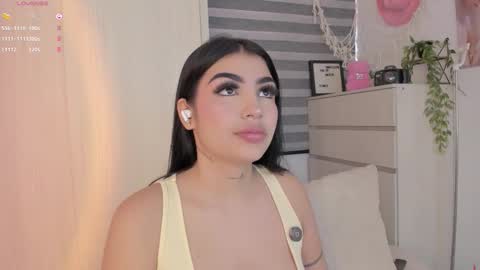 EmilyKenner  Independent model  online show from September 22, 11:34 am