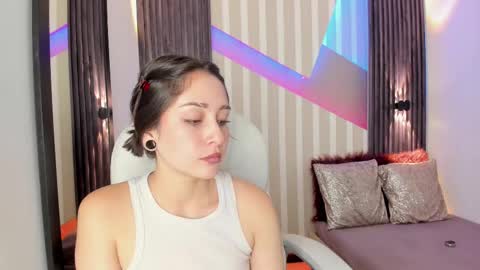 Emily online show from September 19, 3:56 pm