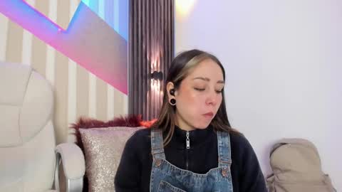 Emily online show from September 30, 2:33 pm