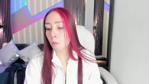 Emily online show from November 8, 3:01 pm