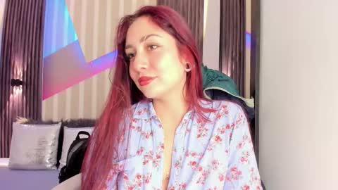 Emily online show from November 18, 3:27 pm