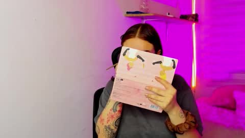 emily_lindey online show from December 23, 3:37 am