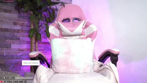 Emily online show from May 11, 12:27 am